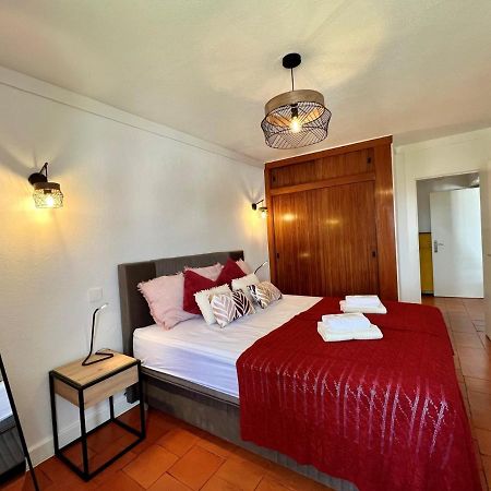 Armacao De Pera Brightness 2 With Pool By Homing Apartman Kültér fotó