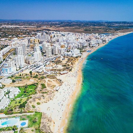 Armacao De Pera Brightness 2 With Pool By Homing Apartman Kültér fotó
