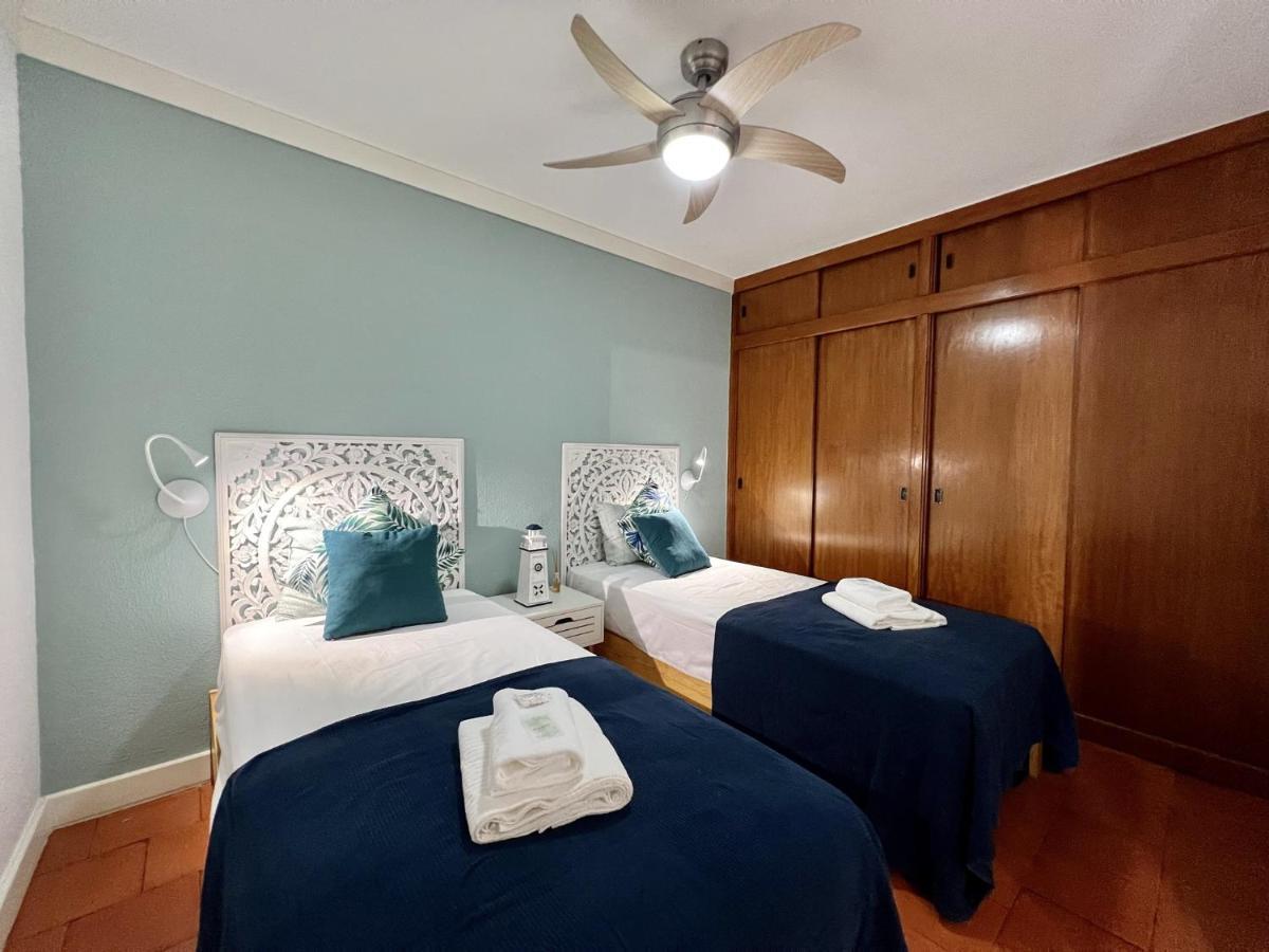 Armacao De Pera Brightness 2 With Pool By Homing Apartman Kültér fotó