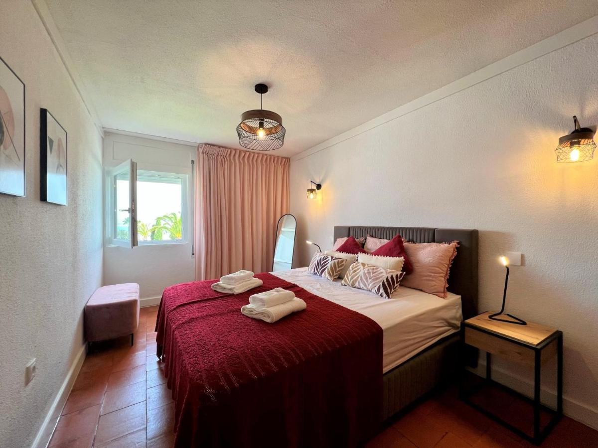 Armacao De Pera Brightness 2 With Pool By Homing Apartman Kültér fotó