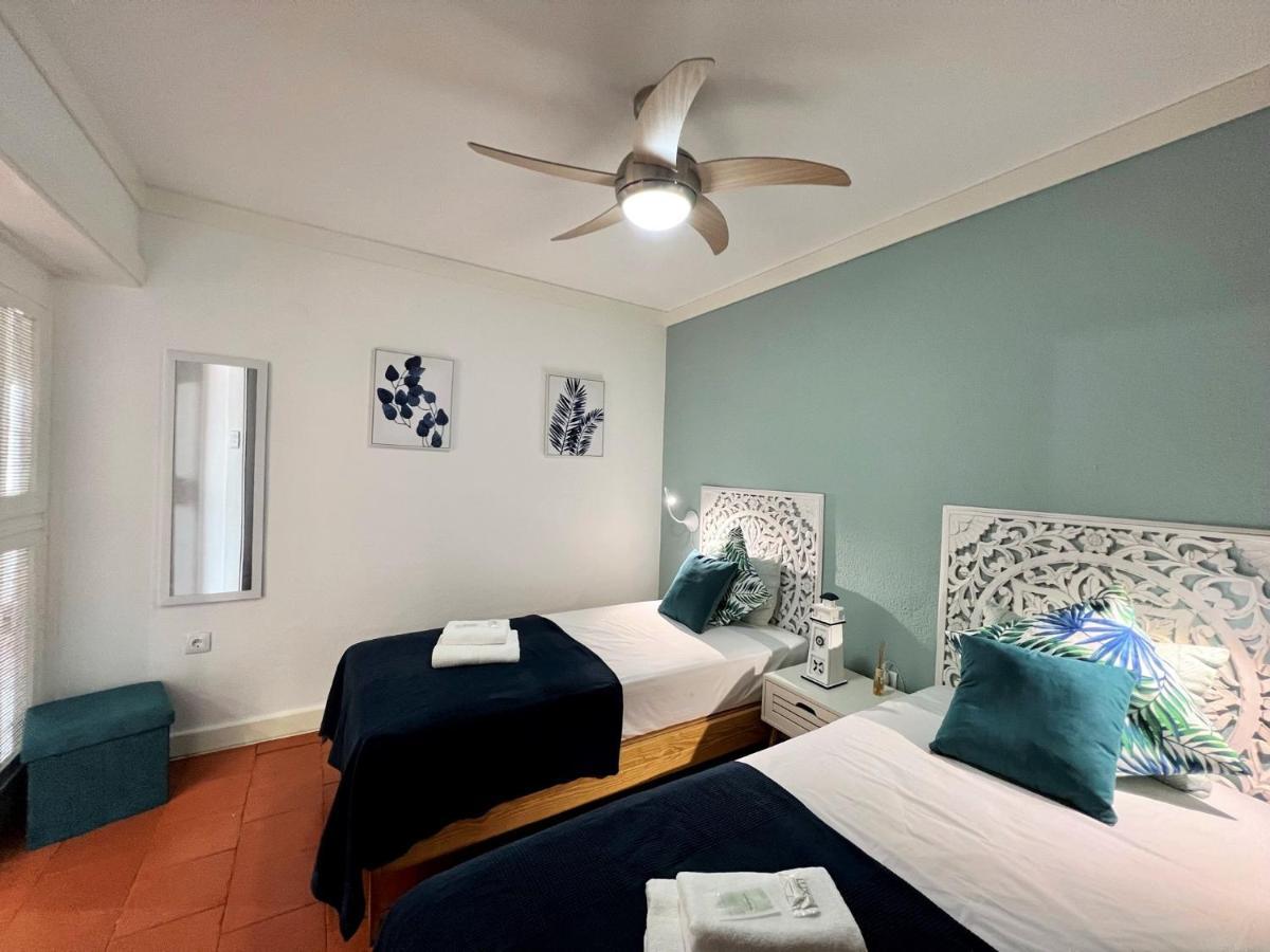 Armacao De Pera Brightness 2 With Pool By Homing Apartman Kültér fotó