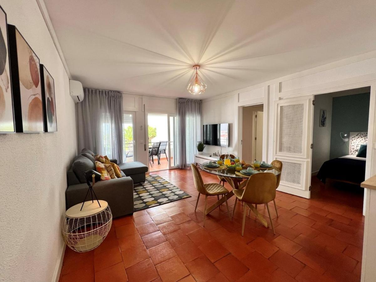 Armacao De Pera Brightness 2 With Pool By Homing Apartman Kültér fotó