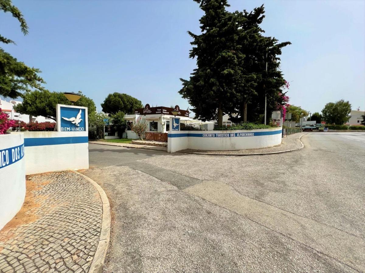 Armacao De Pera Brightness 2 With Pool By Homing Apartman Kültér fotó