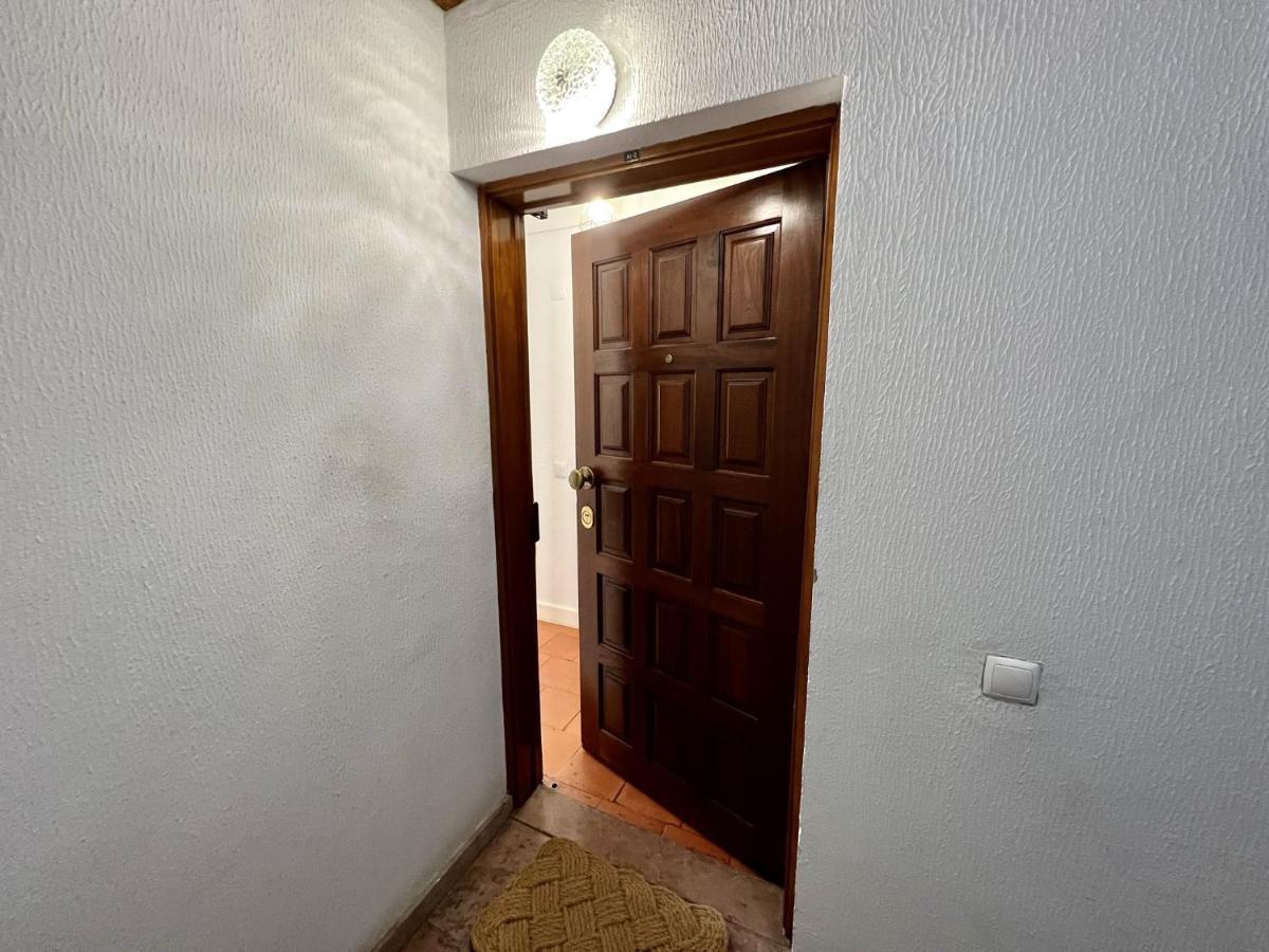 Armacao De Pera Brightness 2 With Pool By Homing Apartman Kültér fotó
