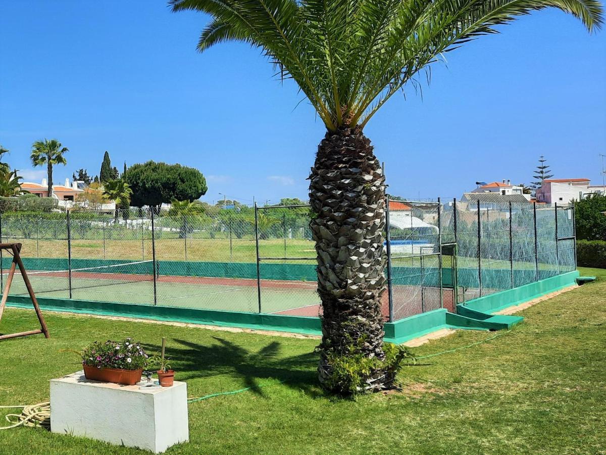 Armacao De Pera Brightness 2 With Pool By Homing Apartman Kültér fotó