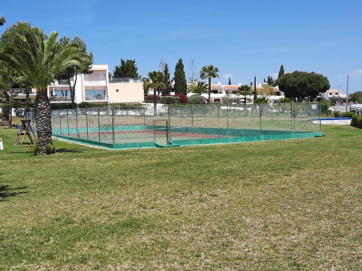 Armacao De Pera Brightness 2 With Pool By Homing Apartman Kültér fotó